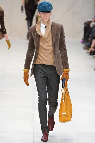Look 33